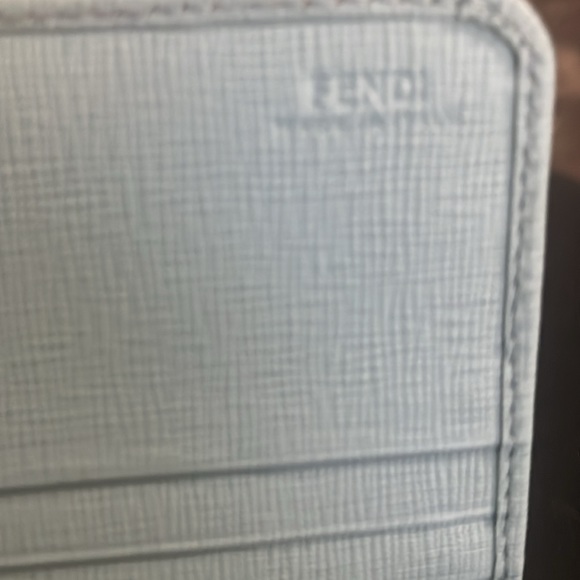 Fendi Vitello Elite Flower Wallet on Chain - EUC includes COA - Picture 14 of 14